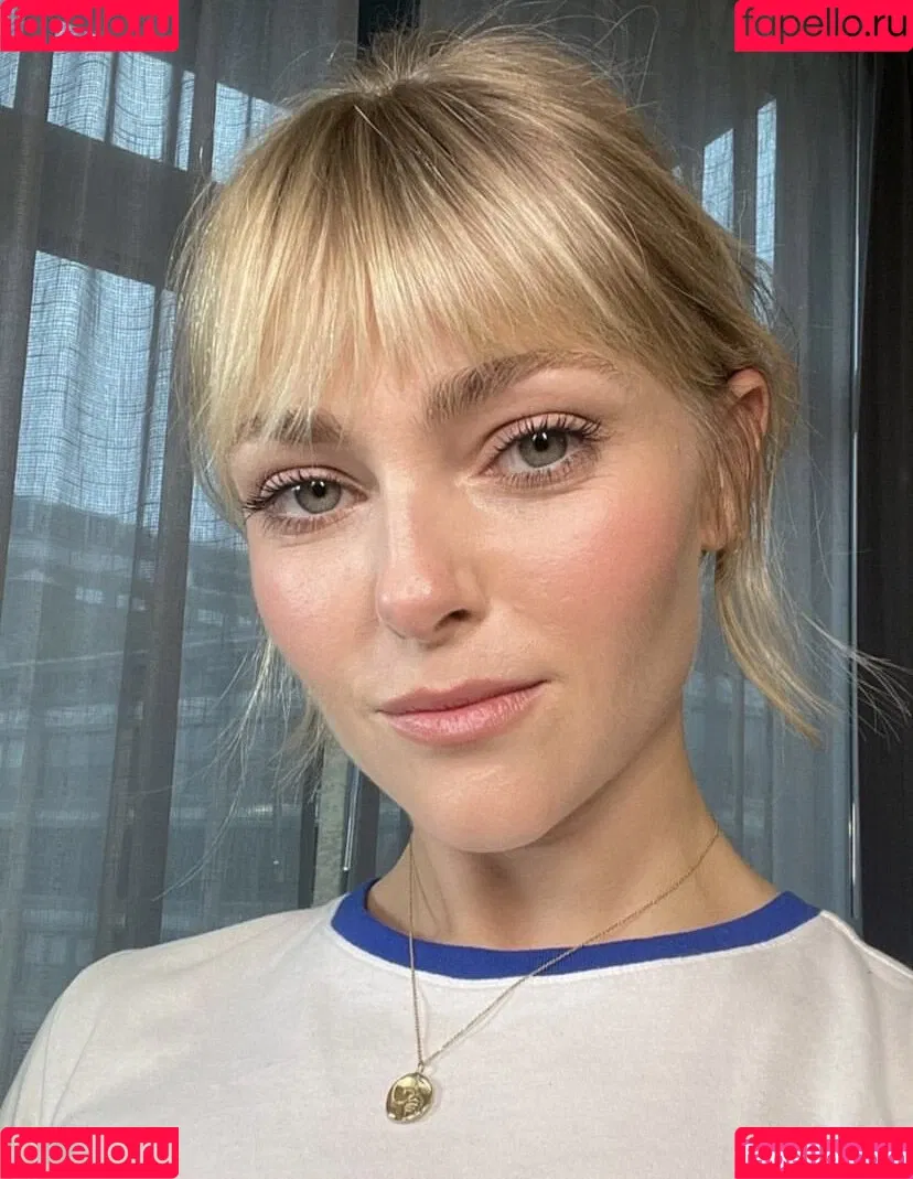AnnaSophia Robb Onlyfans Photo Gallery 