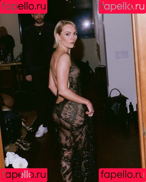 AnnaSophia Robb Onlyfans Photo Gallery 