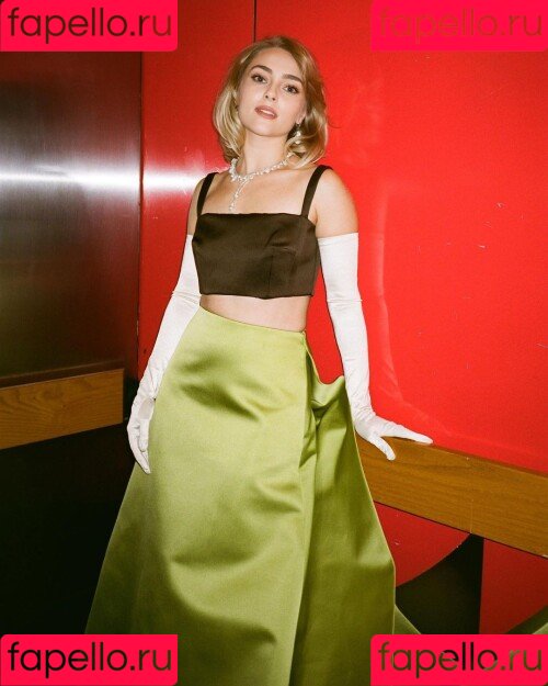 AnnaSophia Robb Onlyfans Photo Gallery 