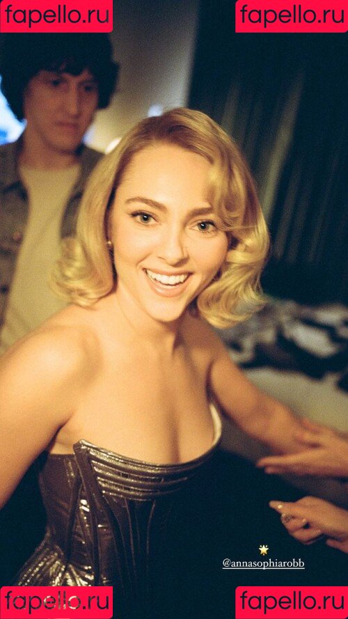 AnnaSophia Robb Onlyfans Photo Gallery 