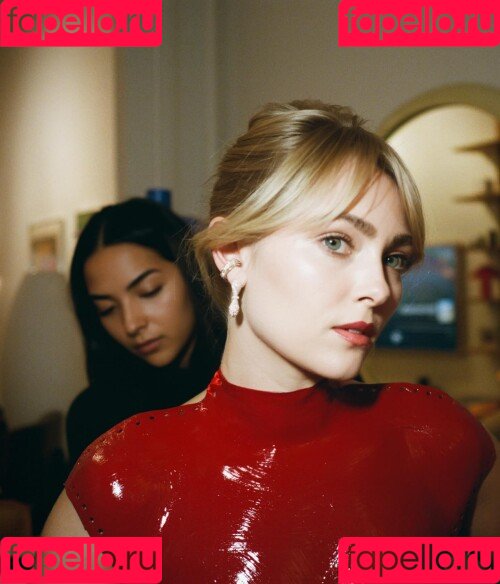 AnnaSophia Robb Onlyfans Photo Gallery 