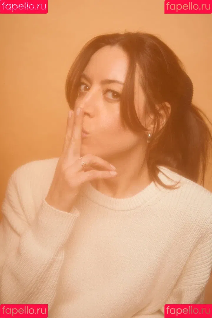 Aubrey Plaza Onlyfans Photo Gallery 