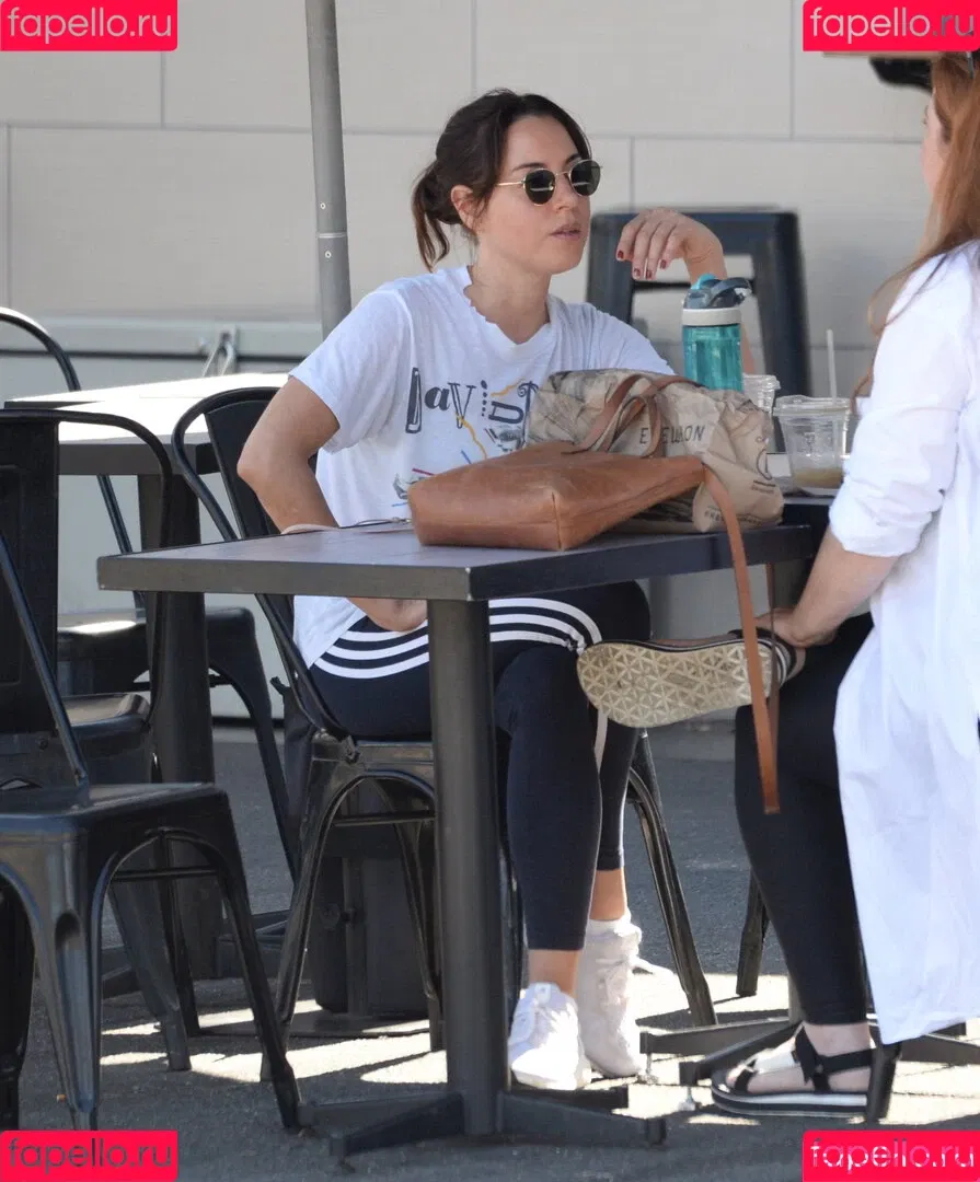 Aubrey Plaza Onlyfans Photo Gallery 