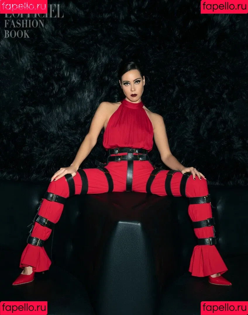 Aubrey Plaza Onlyfans Photo Gallery 