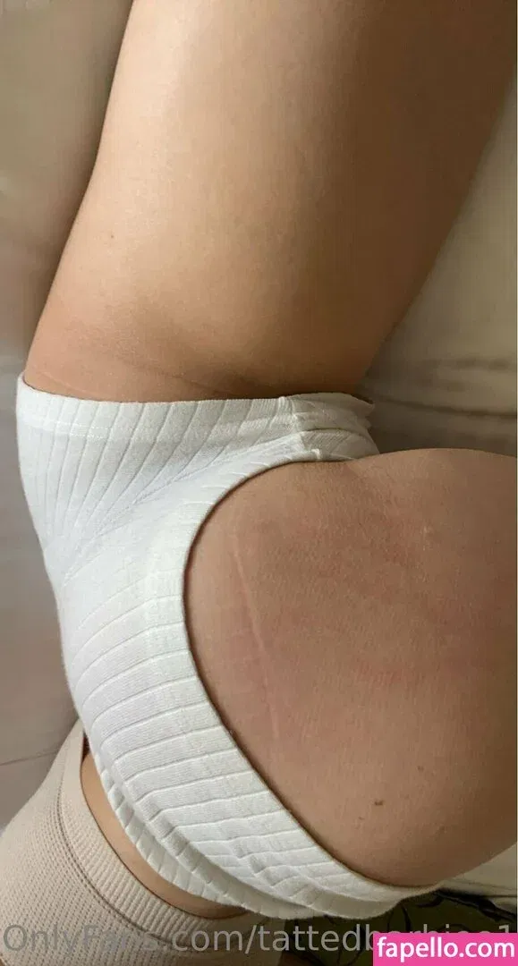 tattedbarbiee19 Onlyfans Photo Gallery 