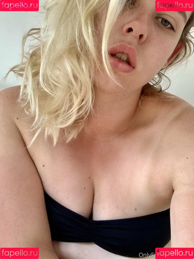eatee Onlyfans Photo Gallery 