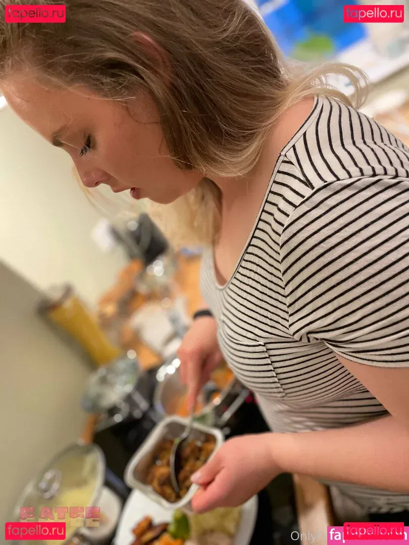 eatee Onlyfans Photo Gallery 