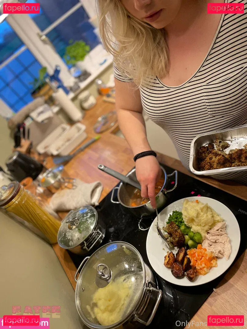 eatee Onlyfans Photo Gallery 