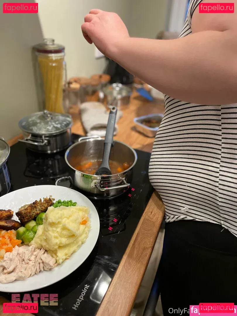 eatee Onlyfans Photo Gallery 