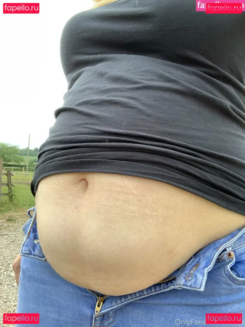 eatee Onlyfans Photo Gallery 