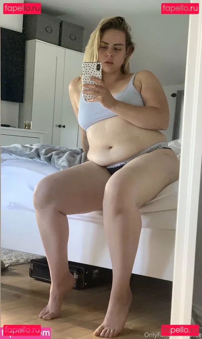 eatee Onlyfans Photo Gallery 