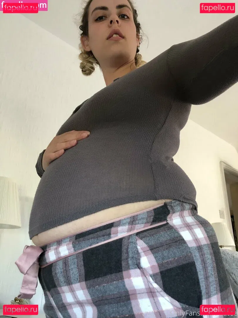 eatee Onlyfans Photo Gallery 