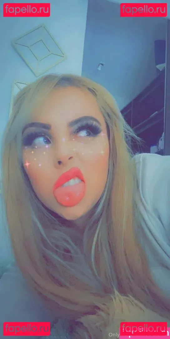 alisoncraft Onlyfans Photo Gallery 