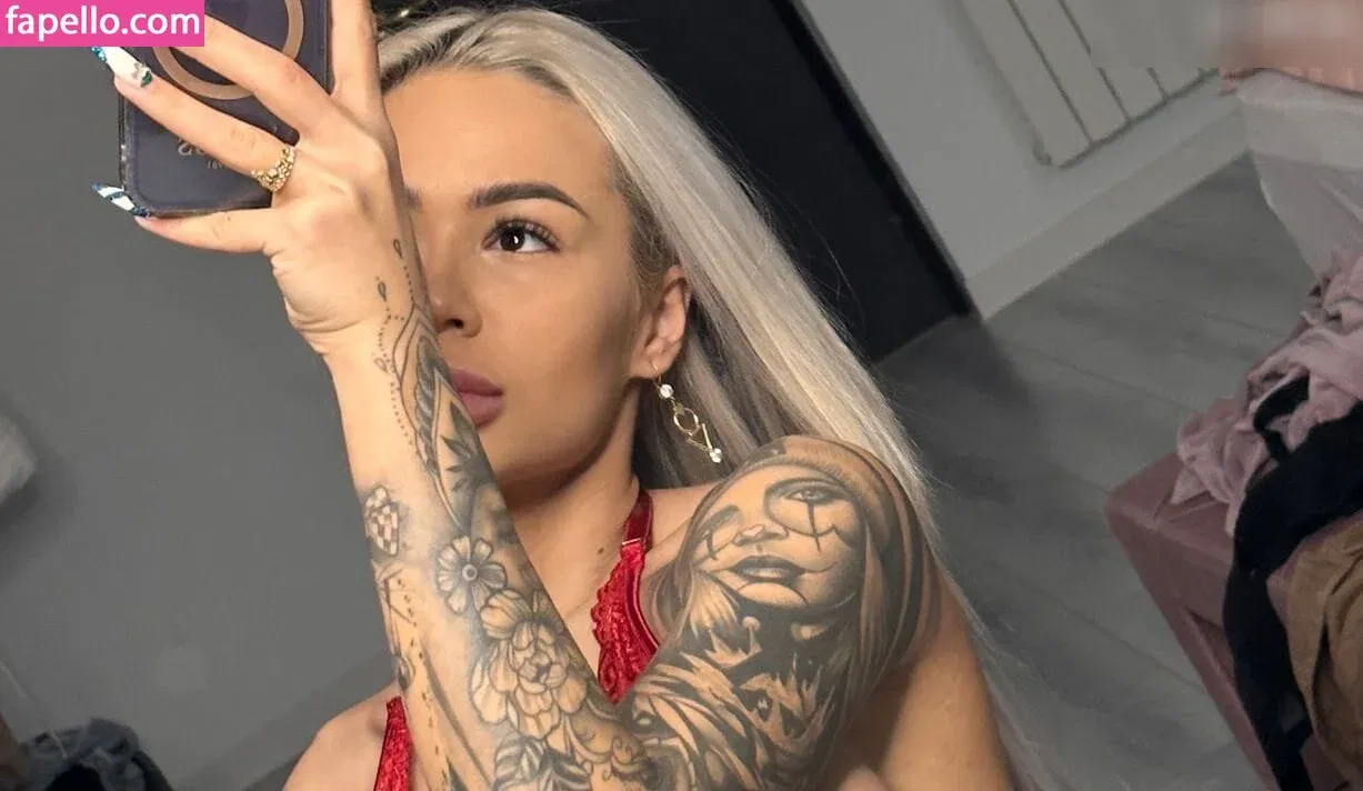 miadx Onlyfans Photo Gallery 