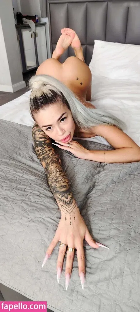 miadx Onlyfans Photo Gallery 