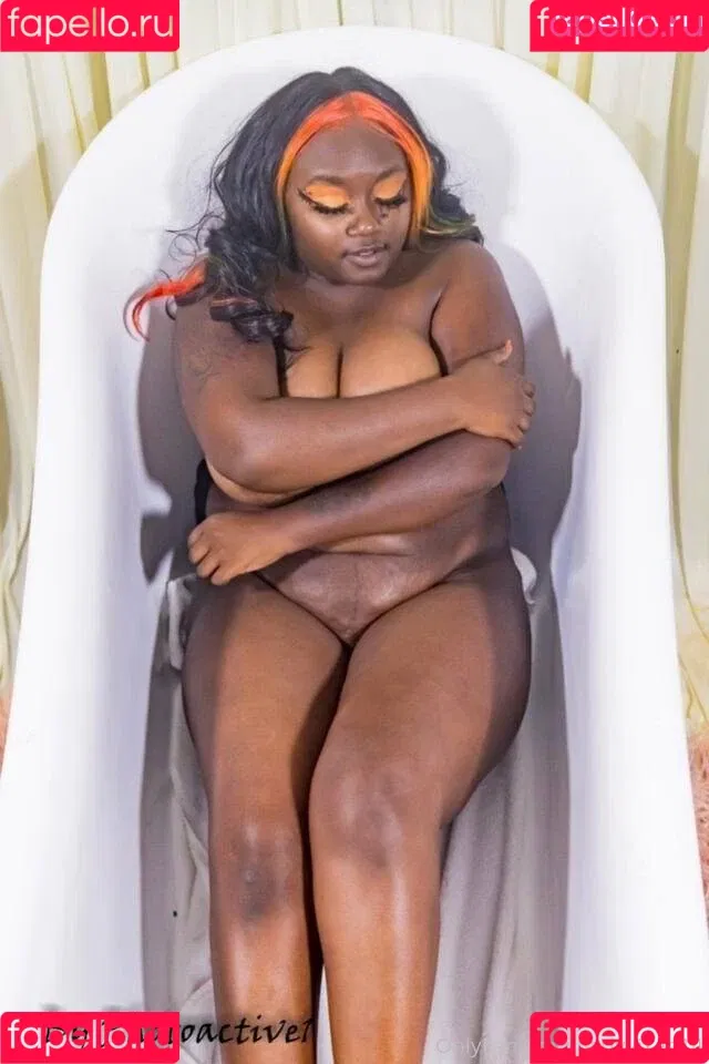 girlyvixxxen Onlyfans Photo Gallery 