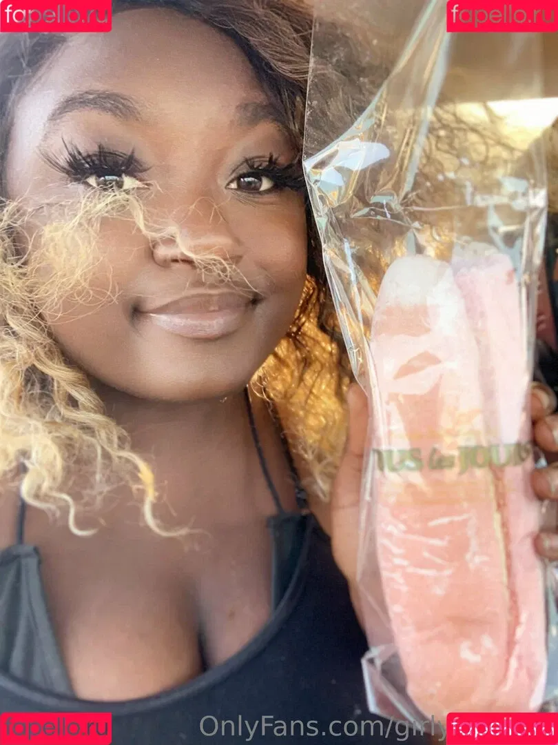 girlyvixxxen Onlyfans Photo Gallery 