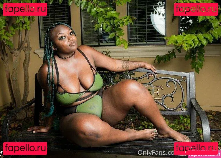 girlyvixxxen Onlyfans Photo Gallery 