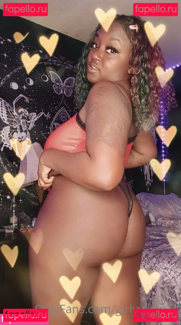 girlyvixxxen Onlyfans Photo Gallery 