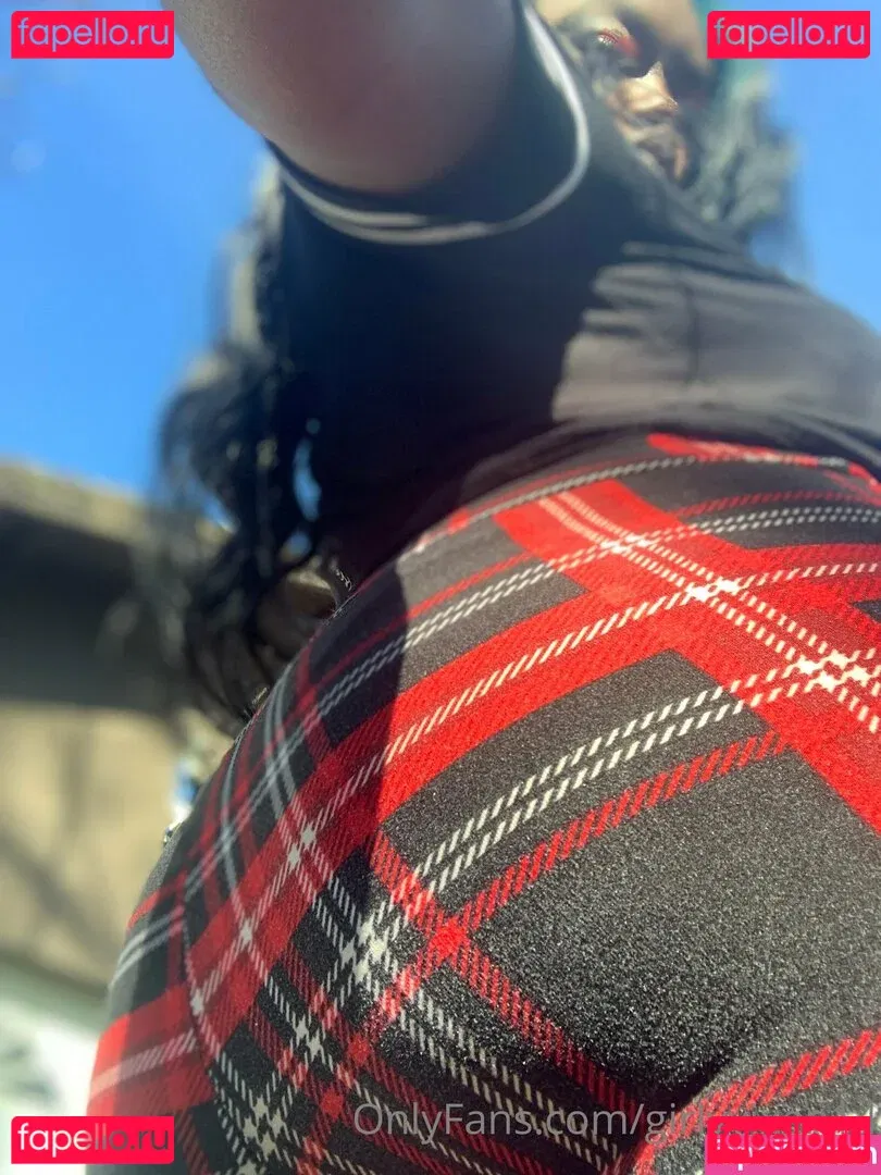 girlyvixxxen Onlyfans Photo Gallery 