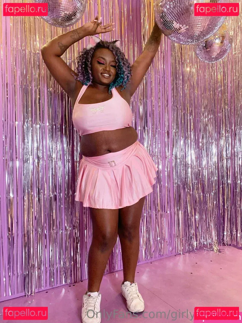 girlyvixxxen Onlyfans Photo Gallery 