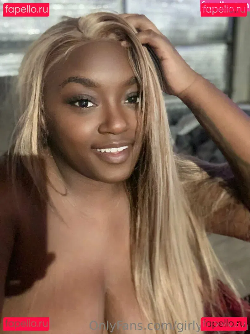 girlyvixxxen Onlyfans Photo Gallery 