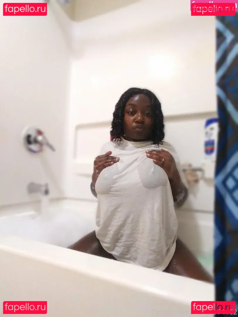 girlyvixxxen Onlyfans Photo Gallery 