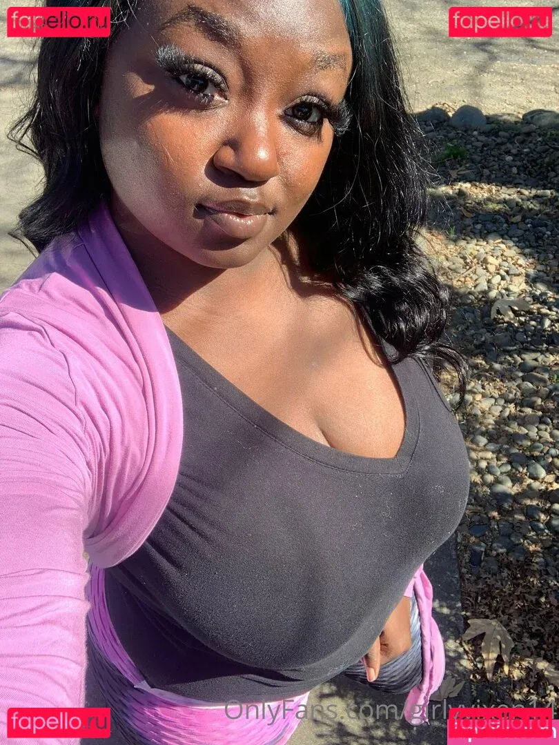 girlyvixxxen Onlyfans Photo Gallery 