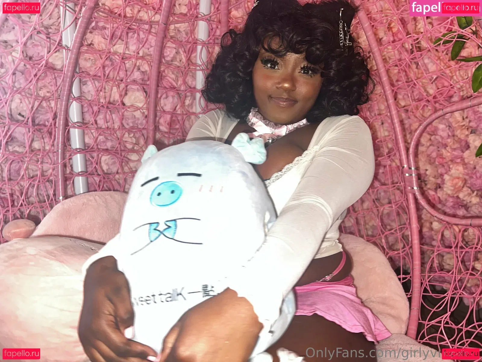 girlyvixxxen Onlyfans Photo Gallery 