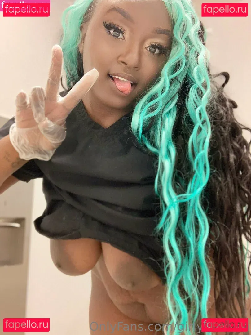 girlyvixxxen Onlyfans Photo Gallery 