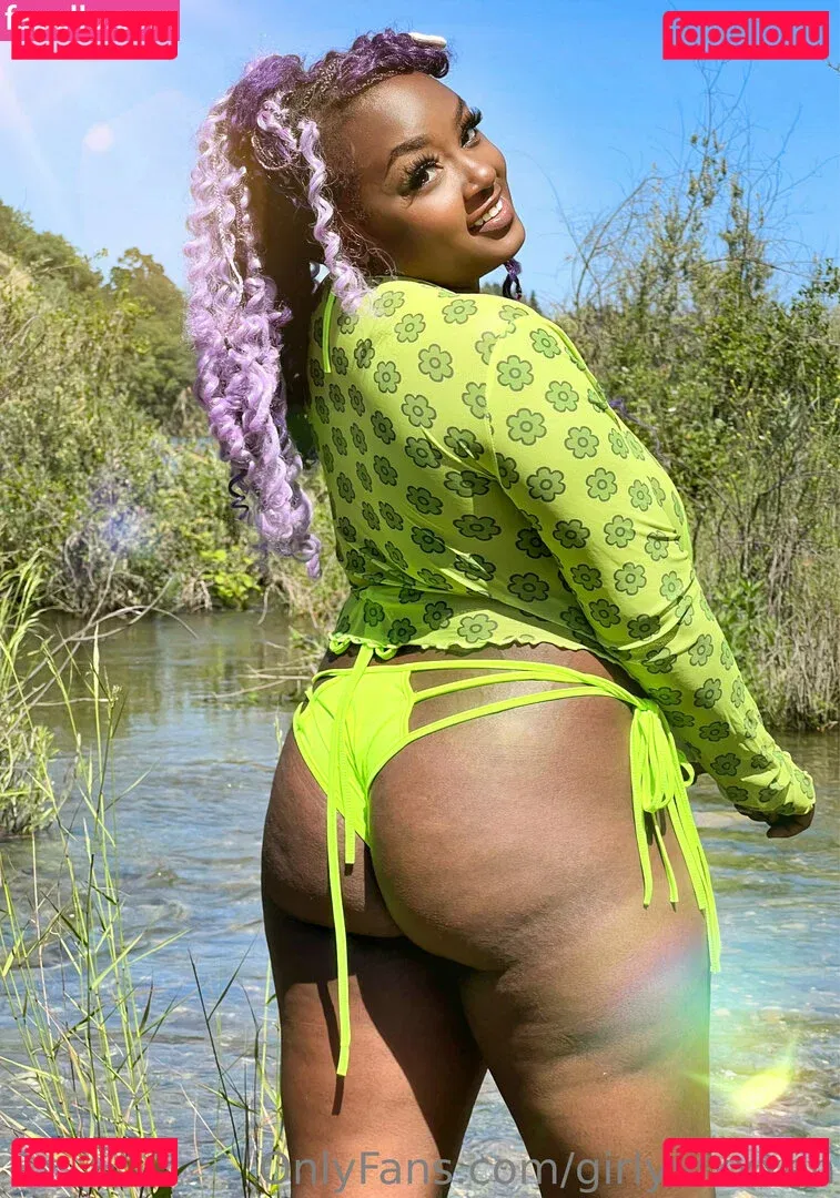 girlyvixxxen Onlyfans Photo Gallery 