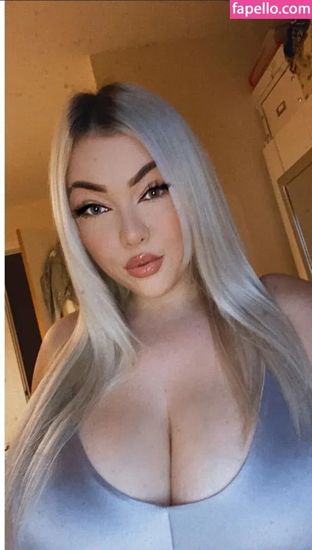 Kendall Rowan Onlyfans Photo Gallery 