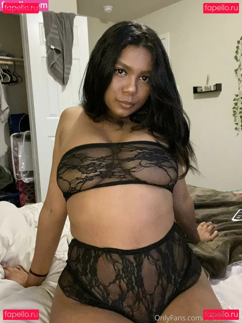 Marina Lina Onlyfans Photo Gallery 