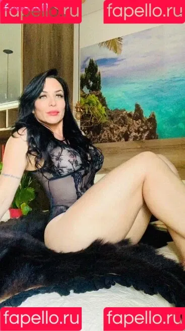 Rhenata Schmidt Onlyfans Photo Gallery 
