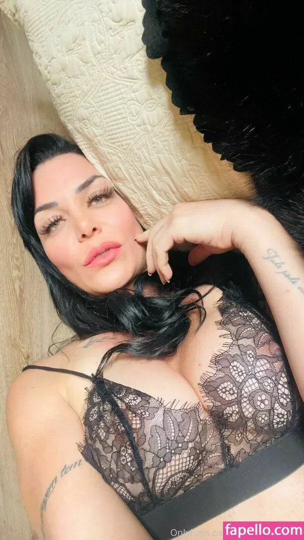 Rhenata Schmidt Onlyfans Photo Gallery 