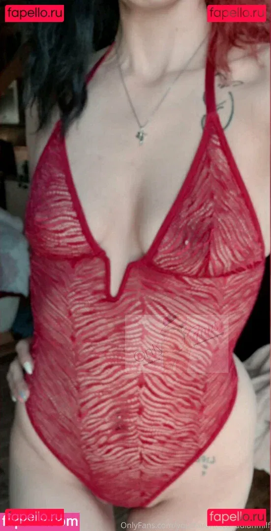 yourfavoritecanadianmilf Onlyfans Photo Gallery 