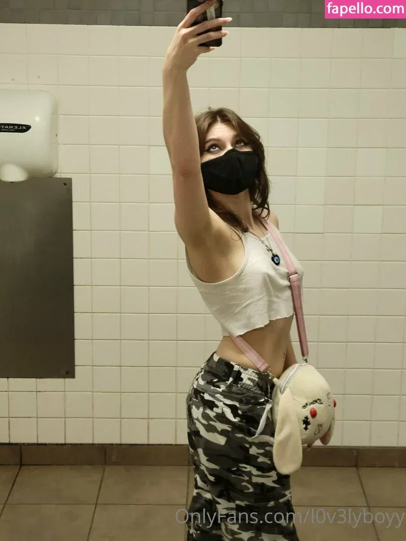 l0v3lyboyy Onlyfans Photo Gallery 