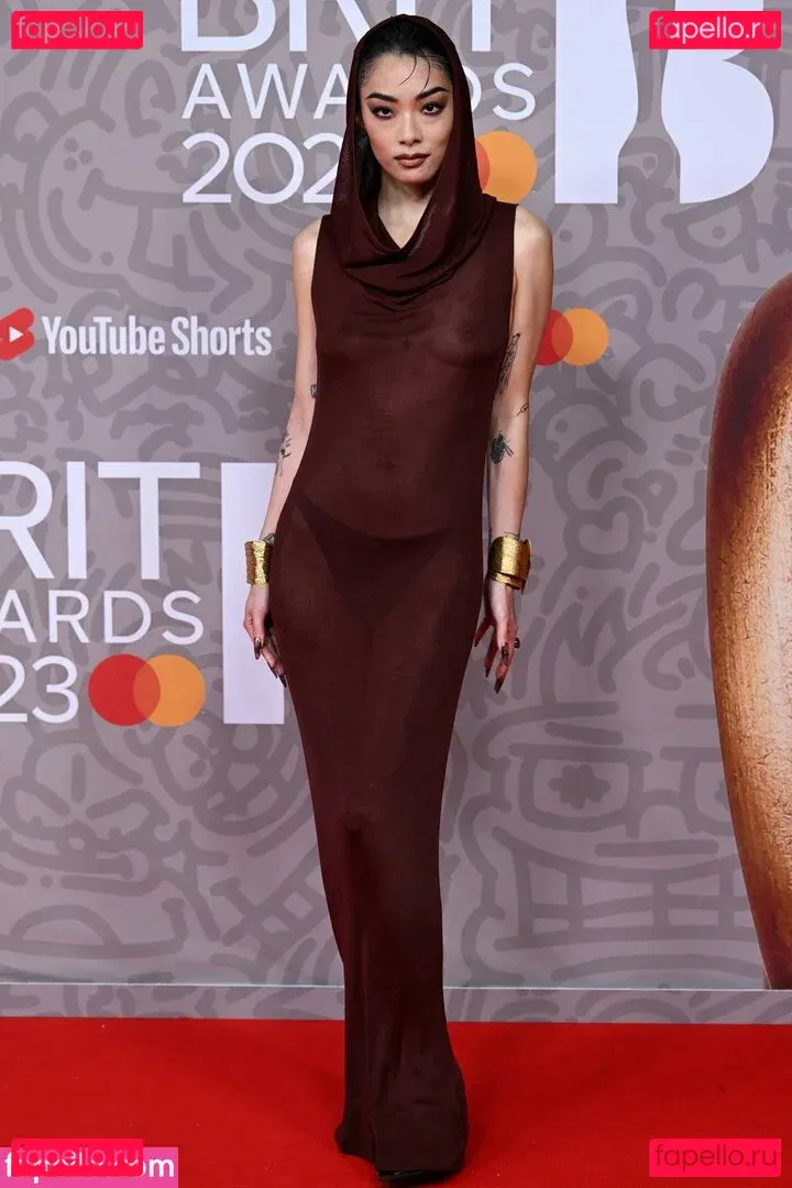 Rina Sawayama Onlyfans Photo Gallery 