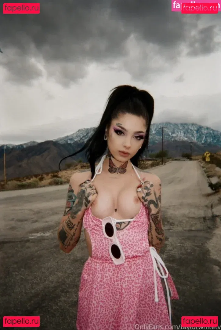 Tay W Onlyfans Photo Gallery 