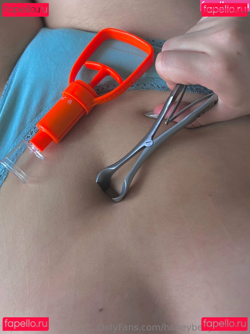 honeybellybutton2 Onlyfans Photo Gallery 