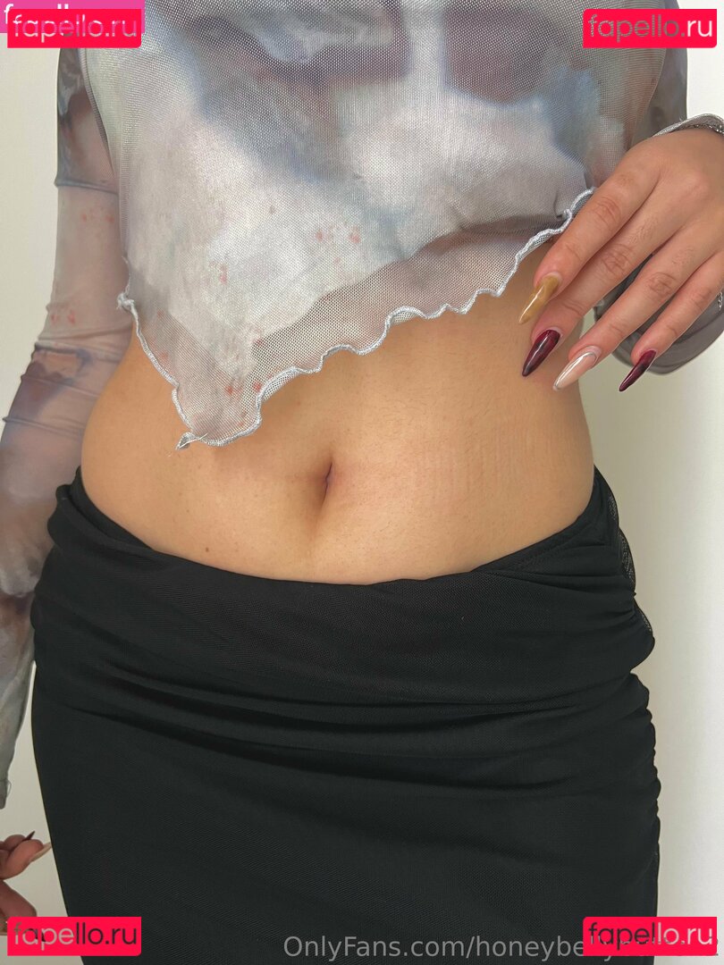 honeybellybutton2 Onlyfans Photo Gallery 