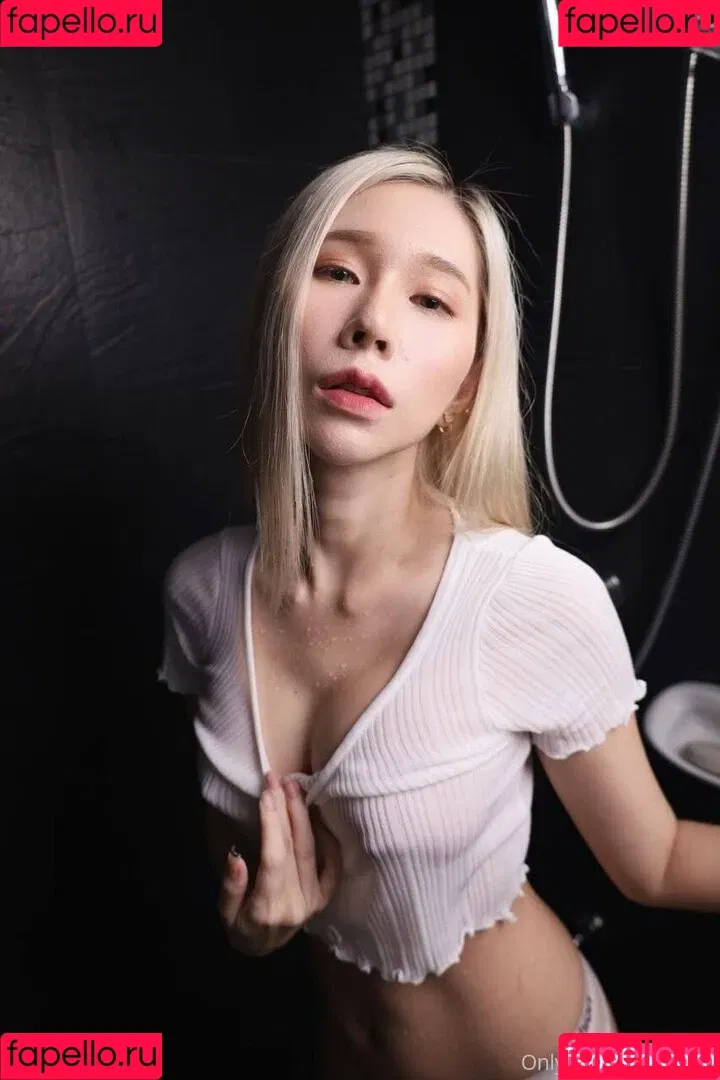 Apr.il Onlyfans Photo Gallery 