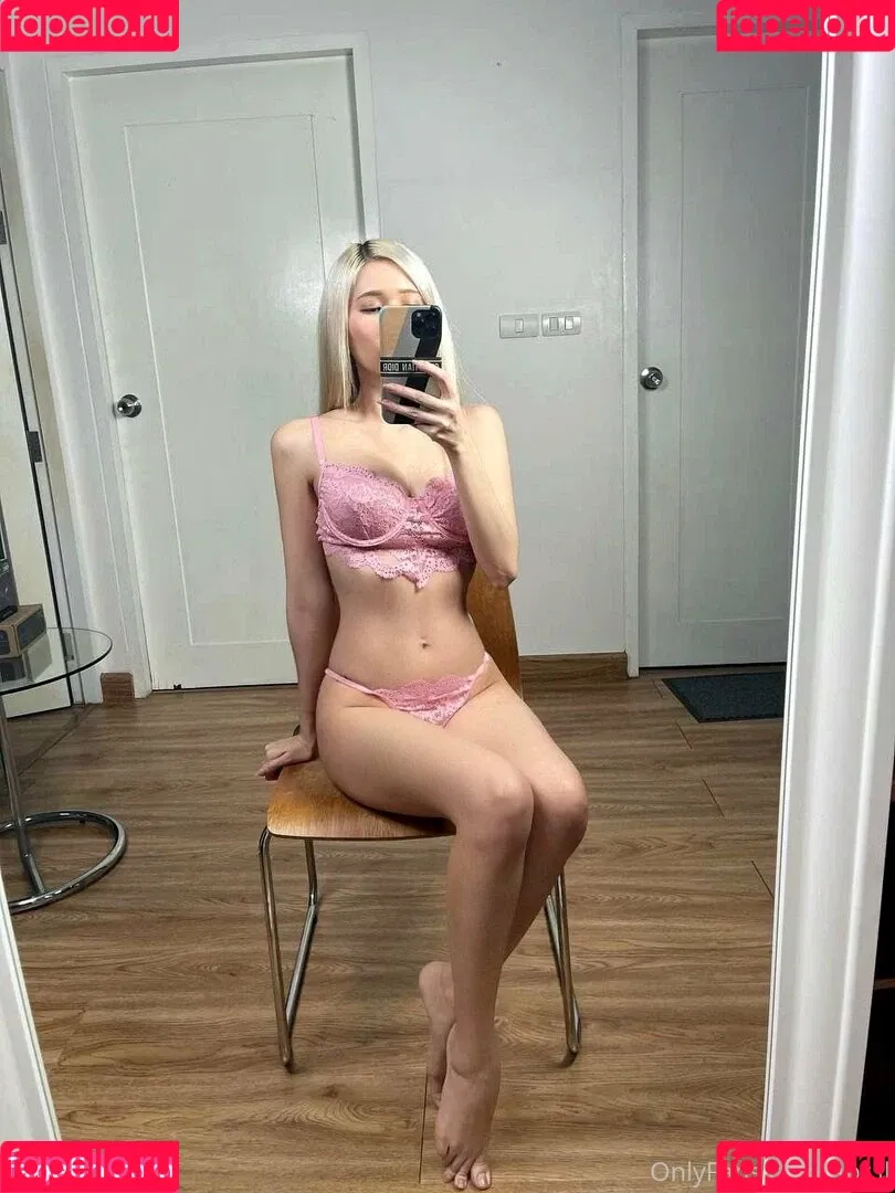 Apr.il Onlyfans Photo Gallery 