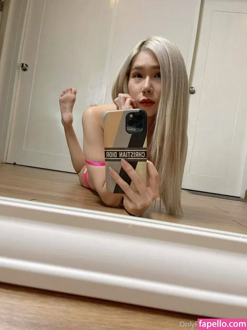 Apr.il Onlyfans Photo Gallery 