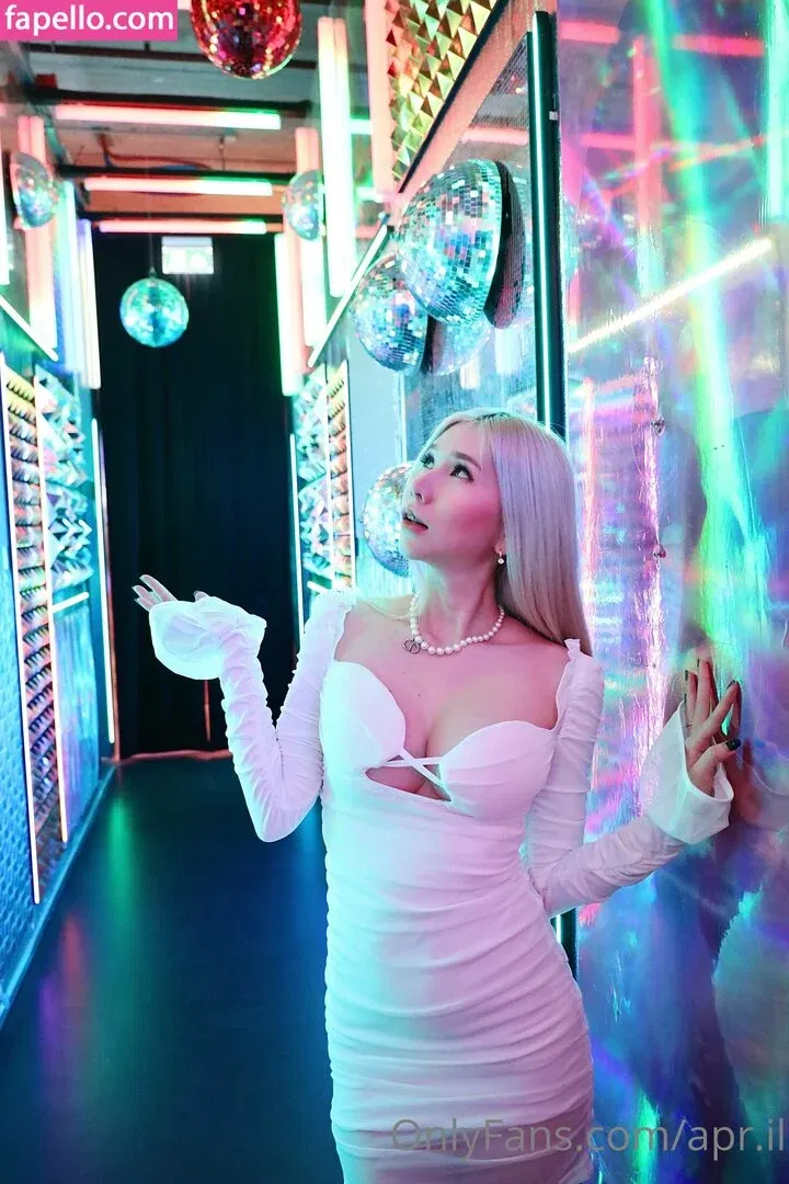 Apr.il Onlyfans Photo Gallery 