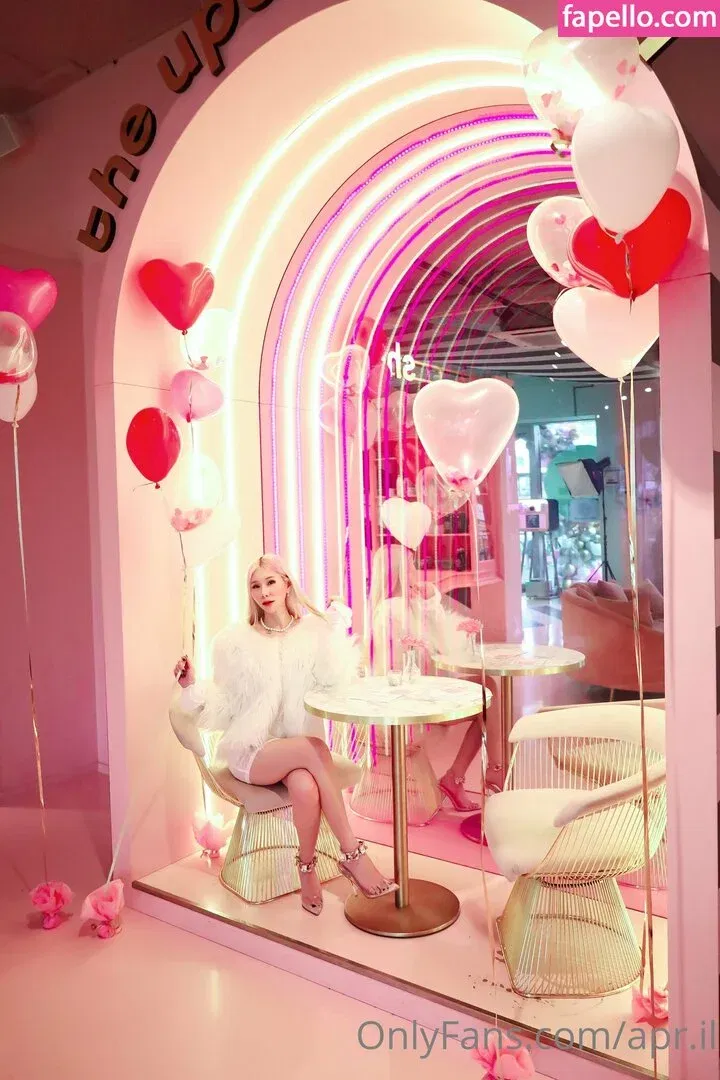 Apr.il Onlyfans Photo Gallery 