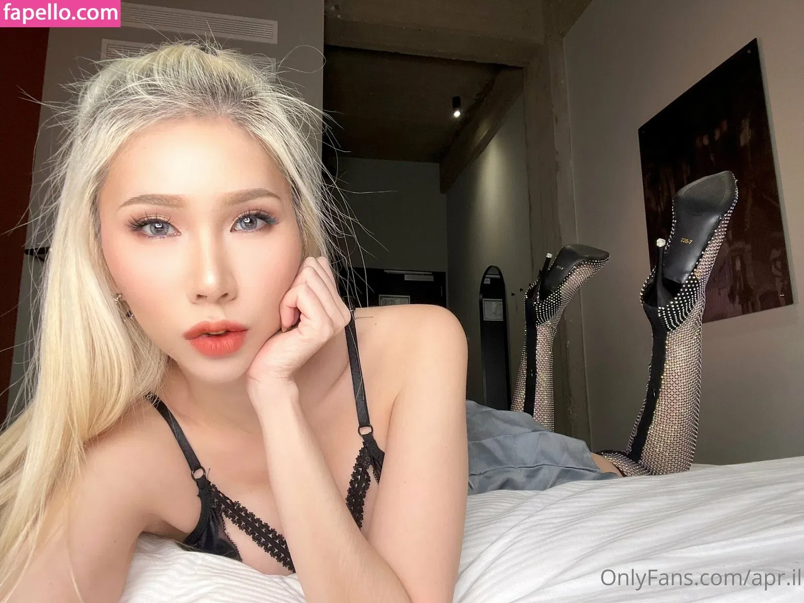 Apr.il Onlyfans Photo Gallery 