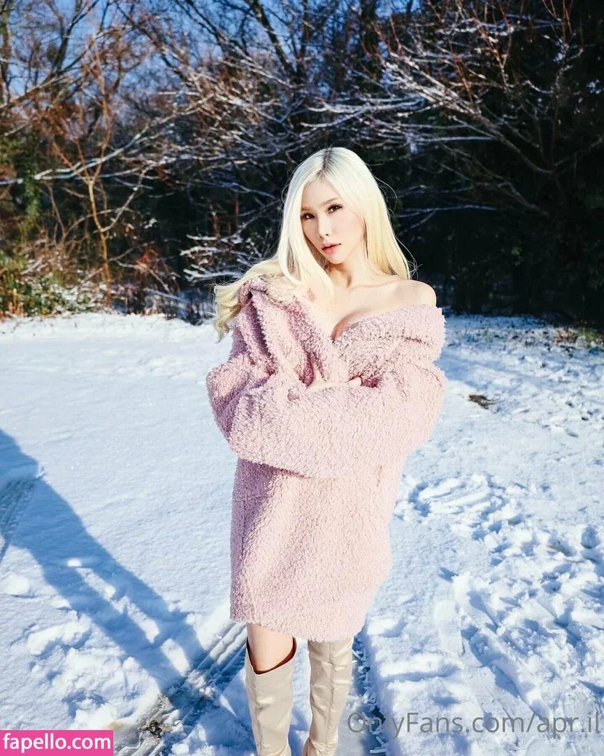 Apr.il Onlyfans Photo Gallery 