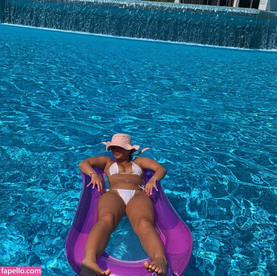 MyProtein Onlyfans Photo Gallery 