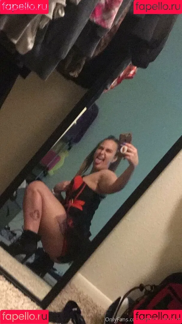trophygirlfriendk Onlyfans Photo Gallery 